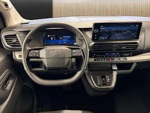 Toyota PROACE Verso L1 2.2 D Trend