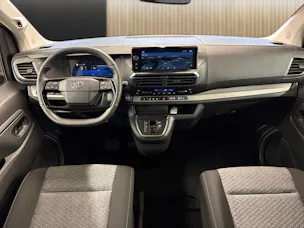 Toyota PROACE Verso L1 2.2 D Trend