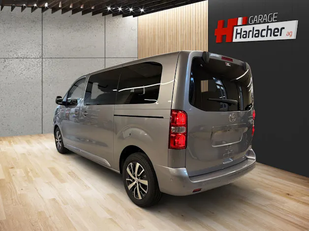 Toyota PROACE Verso L1 2.2 D Trend