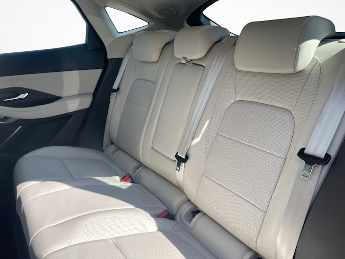 Fahrzeugbild JAGUAR E-PACE