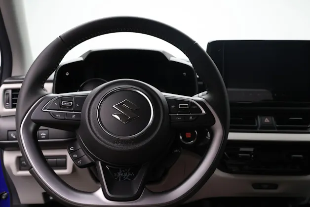 Suzuki Swift 1.2 Sakura Hybrid