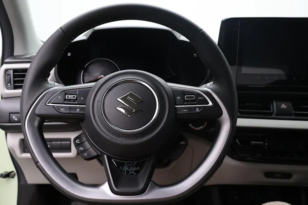 Suzuki Swift 1.2 Sakura Hybrid