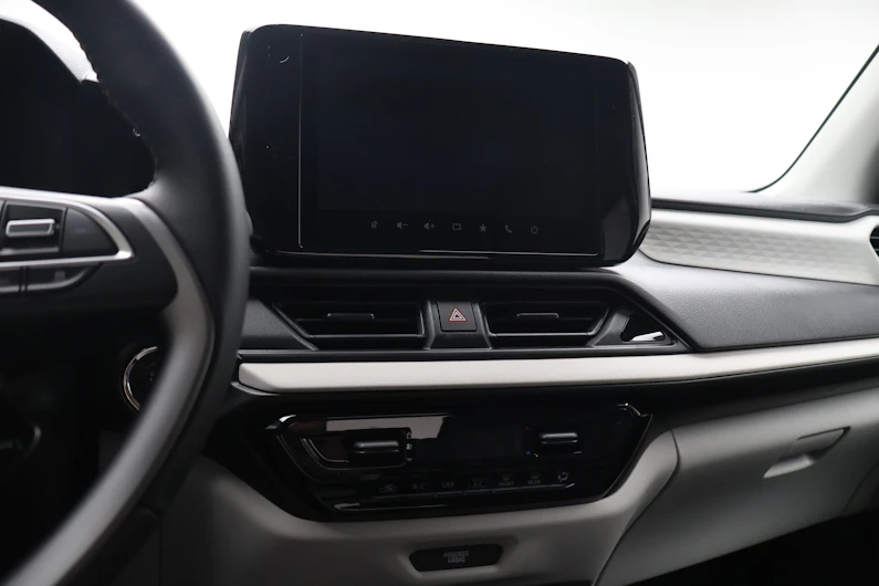 immagine del veicolo SUZUKI SWIFT