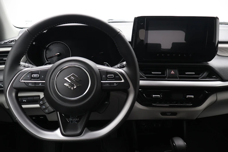 Fahrzeugbild SUZUKI SWIFT