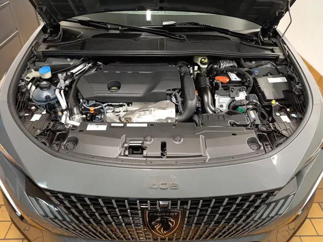 Peugeot 408 1.6 PHEV 180 GT