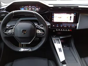 Peugeot 408 1.6 PHEV 180 GT