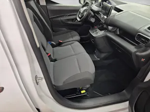 Peugeot e-Partner Kaw. 800 Long 50 kWh
