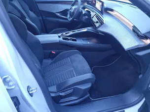 Peugeot 3008 e-GT 73kWh