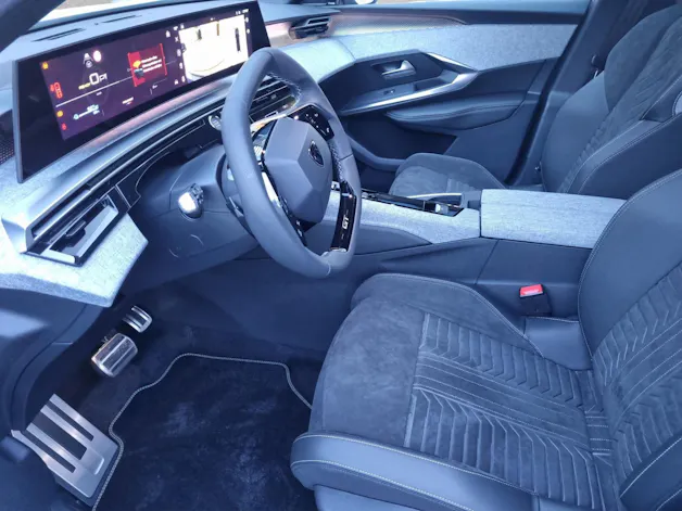 Peugeot 3008 e-GT 73kWh