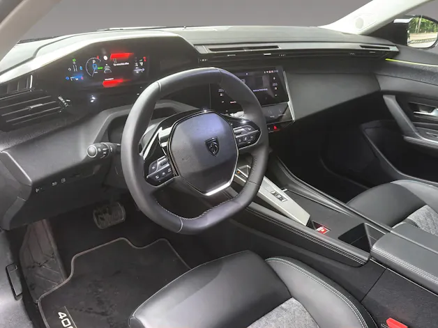 Peugeot 408 1.6 PHEV 180 Allure Pack