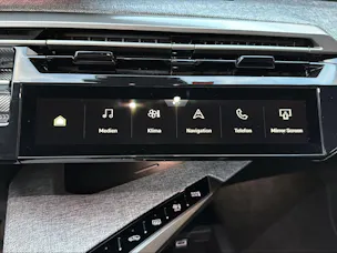 Peugeot 3008 1.2 Hybrid Allure