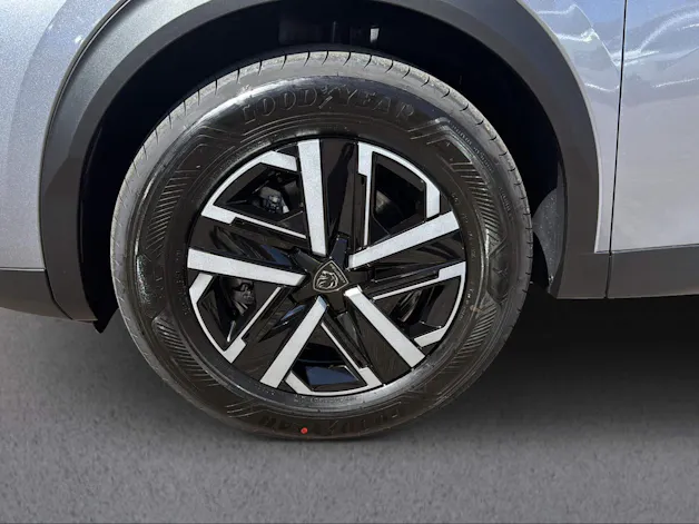 Peugeot 2008 e-Style 156 PS