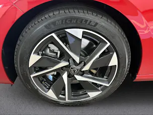 Peugeot 308 1.6 PHEV 180 Allure
