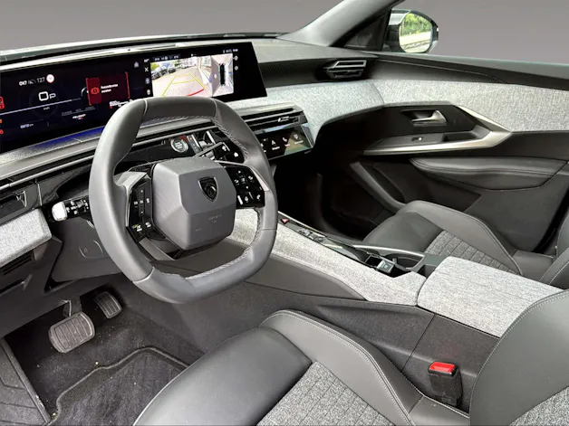 Peugeot 3008 1.2 Hybrid Allure 145 PS