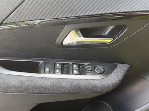 Peugeot 208 1.2 Hybrid Style