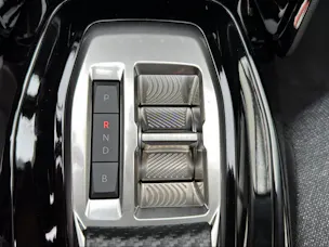 PEUGEOT 208 1.2 Hybrid Style