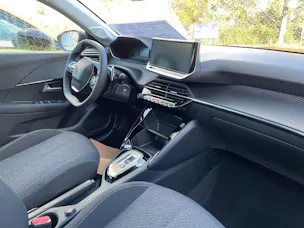 Peugeot 208 1.2 Hybrid Style