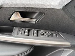 Peugeot 3008 1.2 Hybrid Allure Premium