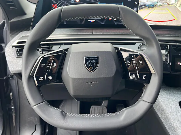Peugeot 5008 1.2 Hybrid Allure Premium