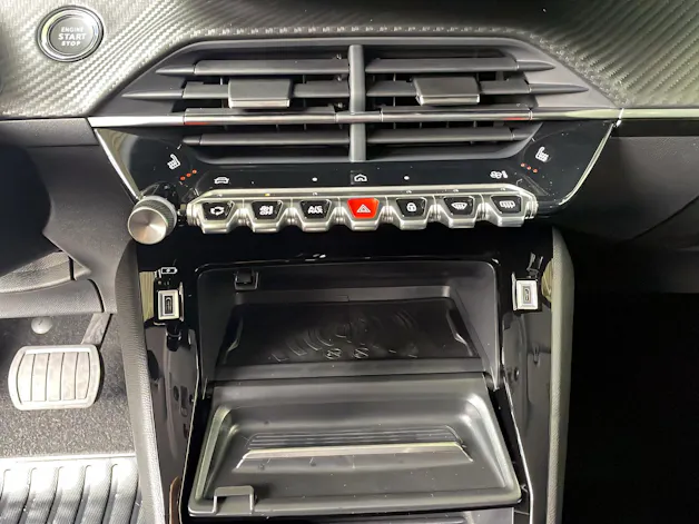Peugeot 208 1.2 Hybrid Allure Premium