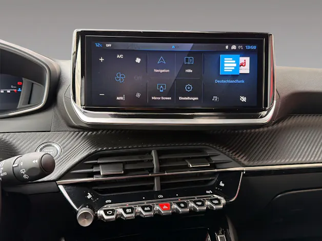 Peugeot 2008 1.2 Hybrid 145 Allure Premium