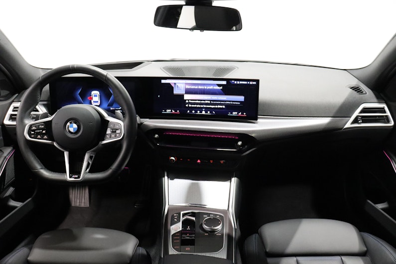 Vehicle image BMW 3 SERIES