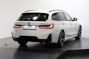 Vehicle image BMW 320d xDrive SAG Touring