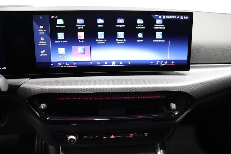 Vehicle image BMW 3 SERIES