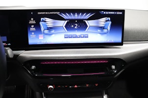 Vehicle image BMW 320d xDrive SAG Touring