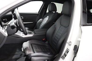 Vehicle image BMW 320d xDrive SAG Touring