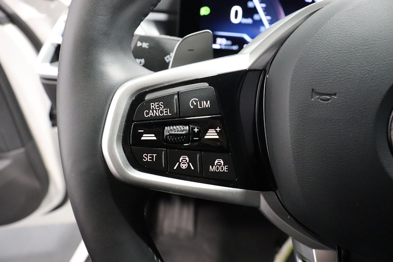 Vehicle image BMW 3 SERIES