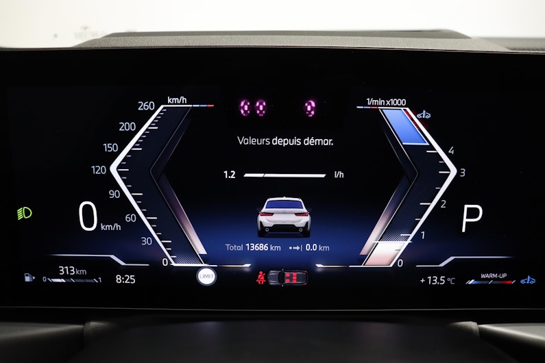 Vehicle image BMW 3 SERIES