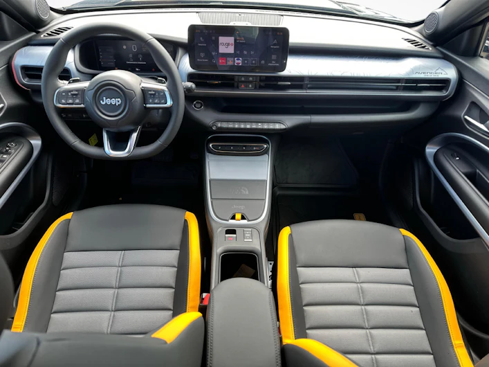 Fahrzeugbild JEEP AVENGER