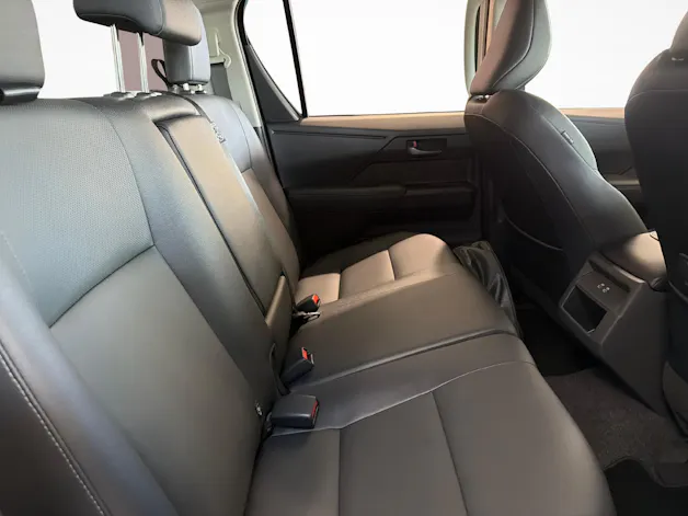 Toyota Hilux Double Cab.-Pick-up 59KWh Style