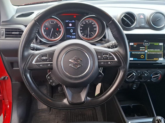 Vehicle image 6 Vehicle image 6