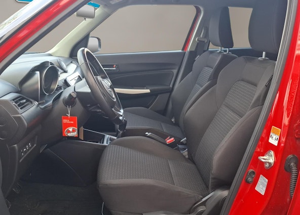 Vehicle image 5 Vehicle image 5