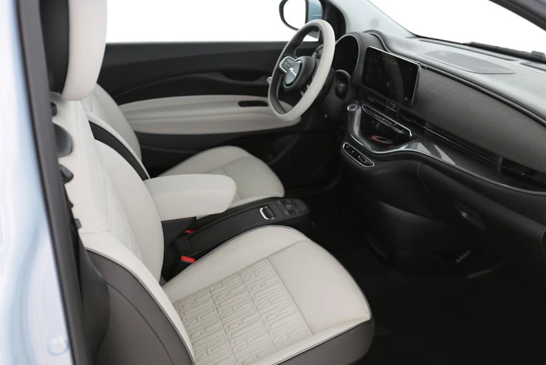 image du véhicule FIAT 500