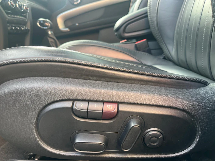 Fahrzeugbild MINI COUNTRYMAN