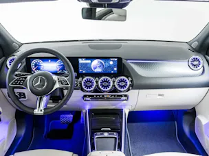 Mercedes-Benz GLA 250 4MATIC "Swiss Star"