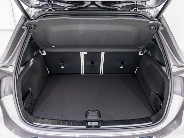 Mercedes-Benz GLA 250 4MATIC "Swiss Star"