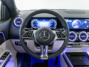 Mercedes-Benz GLA 250 4MATIC "Swiss Star"
