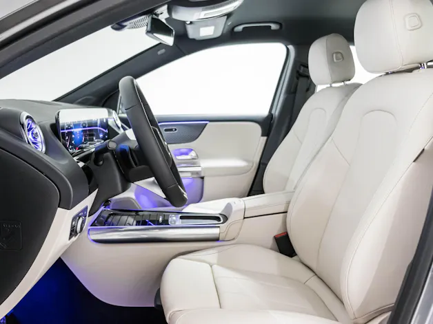 Mercedes-Benz GLA 250 4MATIC "Swiss Star"
