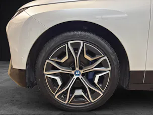BMW iX xDrive40