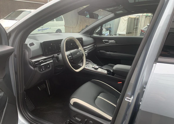 Fahrzeugbild 5 Fahrzeugbild 5