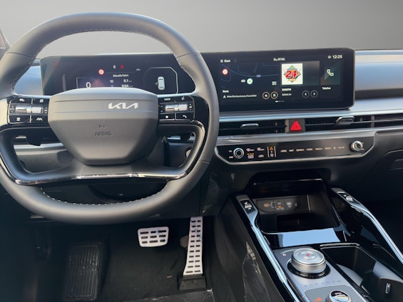 Vehicle image 7 Vehicle image 7