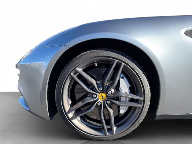 Ferrari FF 6.3