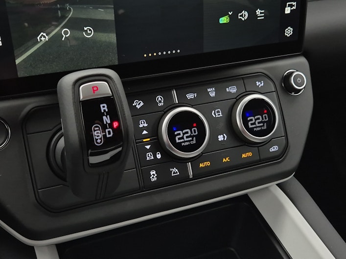 image du véhicule LAND ROVER DEFENDER