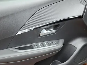Peugeot 208 1.2 Hybrid Allure Premium