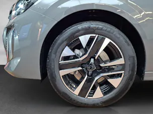 Peugeot 208 1.2 Hybrid Allure Premium