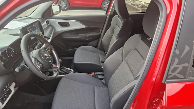 Suzuki Swift 1.2 Sakura Top Hybrid